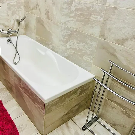 Homestay Meridian Spacious Wlk To St Julian's And Sliema Seafront, Balluta Bay